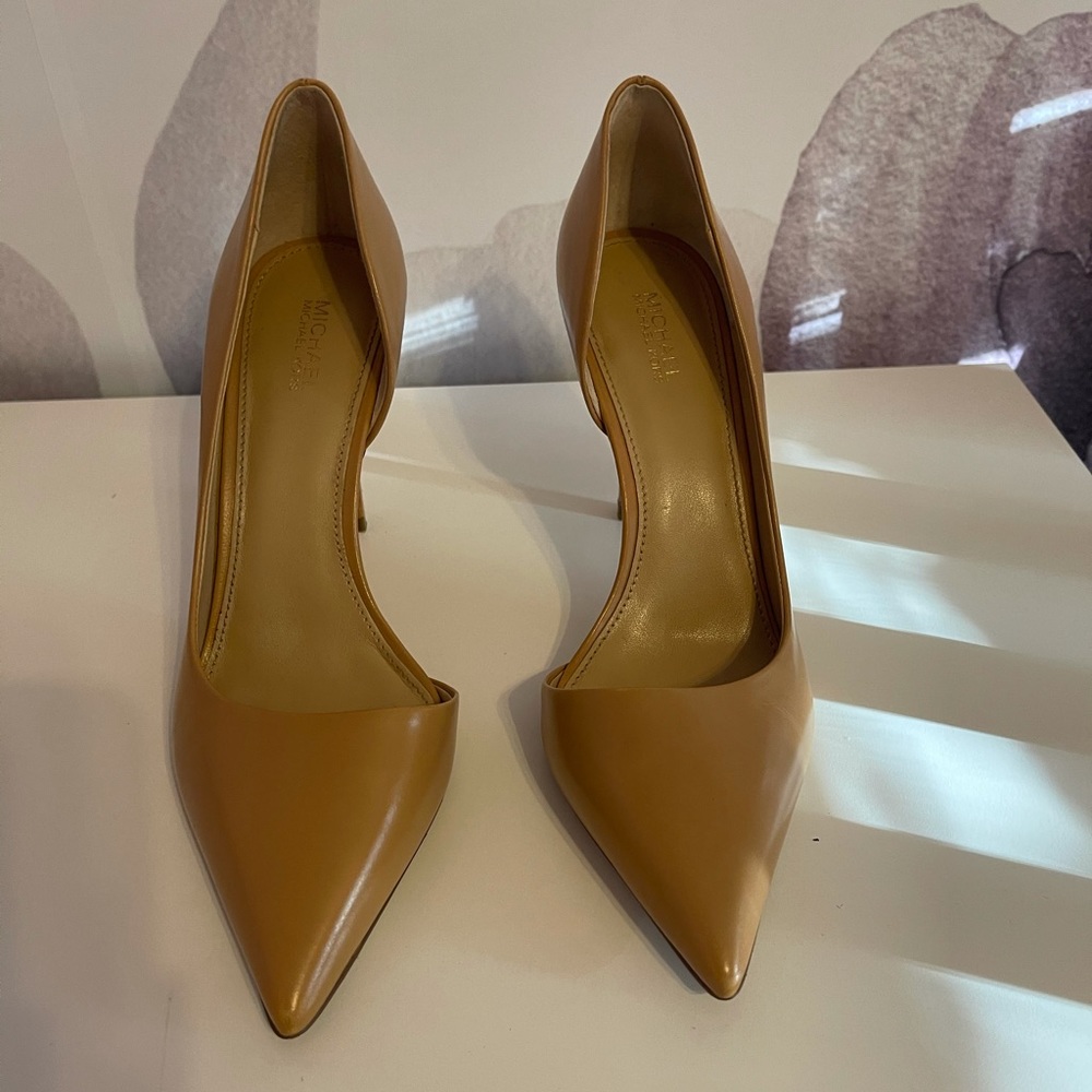 Michael Kors Tan Heels